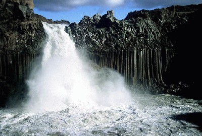 iceland_Aldeyjarfoss waterfall.jpg