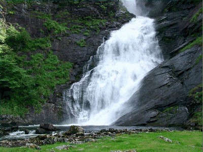 norvegia_cascata_Haugeflossen.jpg