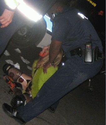 girl_arrest_06.jpg