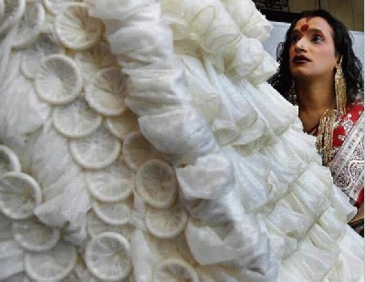 condom_dress_5.jpg