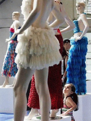 condom_dress_6.jpg