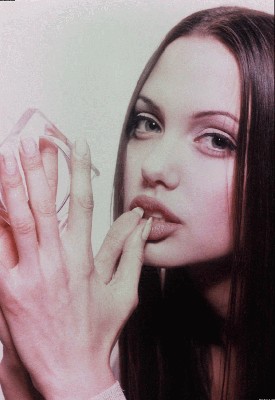 angelina_jolie_08.jpg