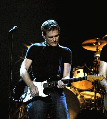 BryanAdams_sml.jpg