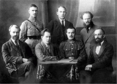 Lietuvos sauliu sajungos centro valdybos prezidiumas Klaipedos vadavimo metu.jpg